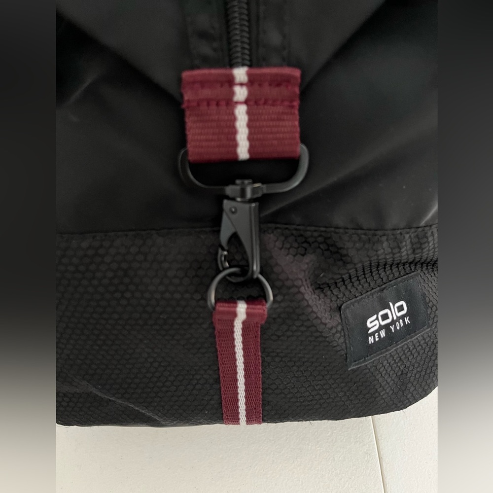 Backpack - Picture 4 of 8